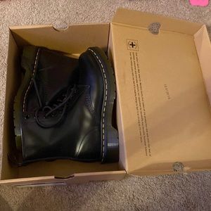 Black Dr. Martens size 7